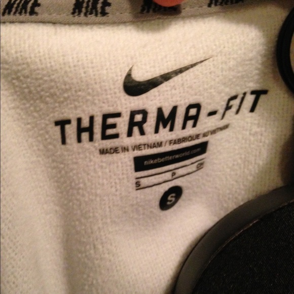 Gray & Black Nike Therma-Fit Sweater - Picture 4 of 6